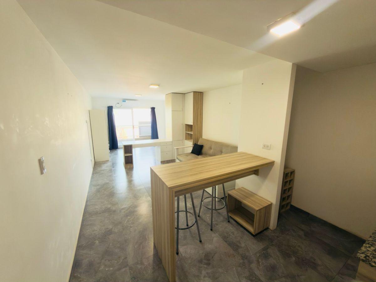 Monoambiente en venta en la calle Castro Barros, Punta Mogotes