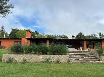 Quinta vacacional de 8 ambientes, Los Reartes · Los Reartes - Excelente Propiedad Sobre El Rio del Medio - 450 m Costa de Rio