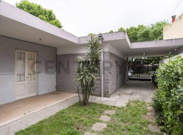 Casa · 117m² · 5 Ambientes · 3 Cocheras · Casa en Venta en La Plata Apto Banco