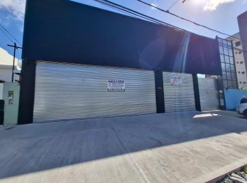 Local comercial · 212m² · 2 Ambientes · 6 Cocheras · Local en Alquiler en San Miguel