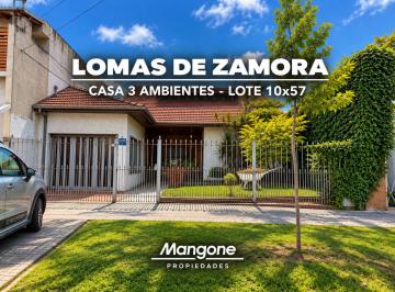 Casa de 3 ambientes, Lomas de Zamora · Chalet 3 Ambientes con Amplio Fondo. Apto Credito.