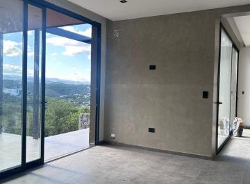 Casa · 330m² · 6 Ambientes · 2 Cocheras · Casa Venta en La Deseada 3 Dorm. 3 Baños con Seguridad 24 Hs