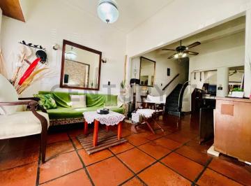 Casa · 125m² · 4 Ambientes · Casa PH Al Frente en Diag 73 y 67.3 Dorm..