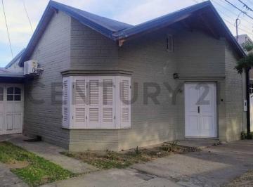 Casa · 263m² · 3 Ambientes · 1 Cochera · Se Vende Casa en Rafaela, Barrio Villa del Parque