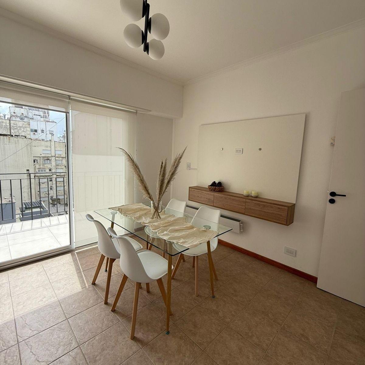 Depto 3 amb, 66m² con balcón terraza — Microcentro