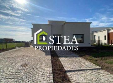 SPC-SPC-63_2 · Casa en Venta - Barrio San Felipe