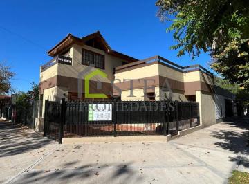SPC-SPC-93_2 · Venta Casa Destino Profesional y Comercial - Pleno Centro de Monte Grande