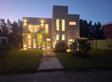 SPC-SPC-108_2 · Casa en Venta - Lagos de Canning