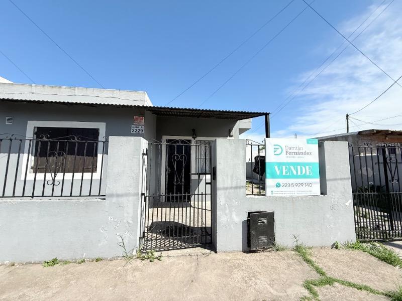 Casa 3 amb, 60m² en Cerrito Sur con patio y acceso para vehículos