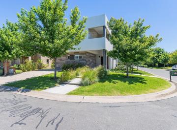 Casa · 197m² · 4 Ambientes · Casa en Venta en Tipas, Nordelta, Tigre