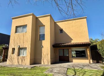 Casa · 170m² · 5 Ambientes · 1 Cochera · Casa en Venta en San Isidro Labrador, Villanueva, Tigre