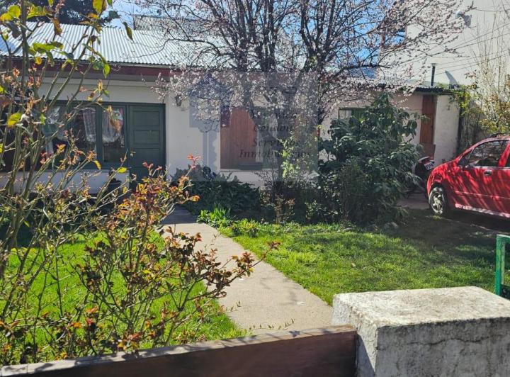 Casa · 100m² · 5 Ambientes · 1 Cochera