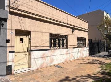 PH de 3 ambientes, Lanús · A La Venta - PH 3 Ambientes Al Frente - Execelente Zona - a Reciclar