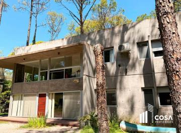 Casa · 168m² · 6 Ambientes · 1 Cochera · Venta Casa 3 Dorm. con Jardín y Piscina Puerto Paraíso General Lagos