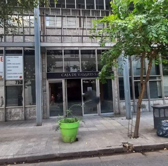 Local comercial · 240m²