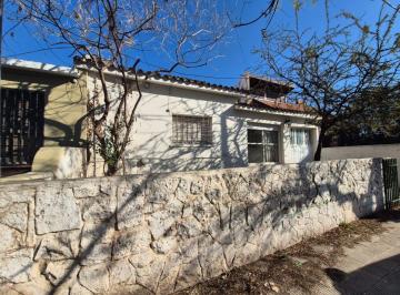 Casa de 3 ambientes, Córdoba · Venta Casa Bº Parque Velez Sarfsfield - 3 Dorm. - Oportunidad!