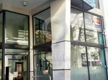 Local comercial · 340m² · 6 Ambientes · 5 Cocheras · Local - Plaza Mitre