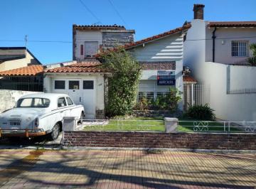Casa · 3 Dormitorios · 3 Cocheras · Casa - Temperley Oeste