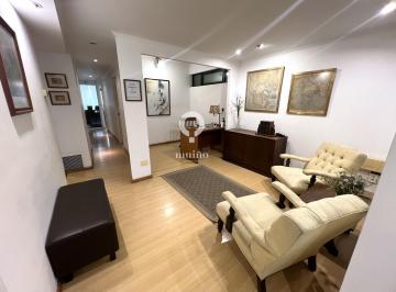 Oficina comercial · 84m² · 3 Ambientes · Oficina en Plaza Mitre