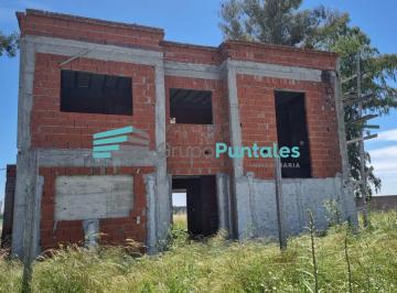 Casa · 215m² · 5 Ambientes · 2 Cocheras · Casa en Lagos de Canning II, Obra Gris en El Estado en Que Se Encuentra, Oportunidad