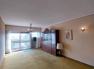 Departamento · 124m² · 4 Ambientes · 1 Cochera · Departamento en Venta de 3 Dorm.!