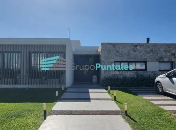 Casa · 177m² · 5 Ambientes · 2 Cocheras · Casa en Venta en Lagos de Canning con 4 Dorm. y Piscina