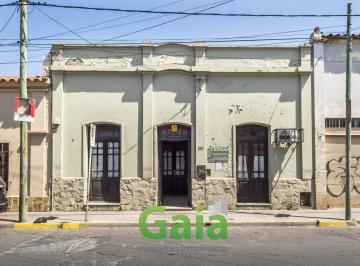 Casa · 600m² · 12 Ambientes · Casa en Zona Centro