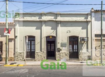 Casa · 600m² · 12 Ambientes · Casa en Zona Centro
