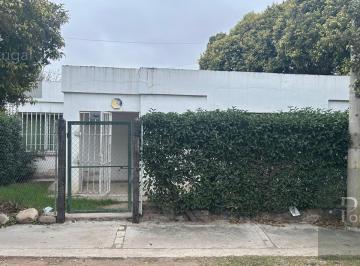 Casa · 381m² · 5 Ambientes · 1 Cochera · Casa y 2 Locales Comerciales en Ricardo Rojas de 381 m²