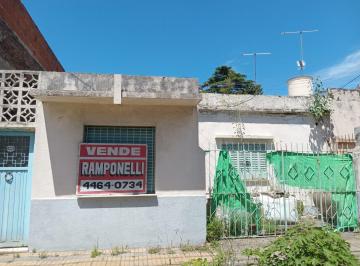 Terreno , Tres de Febrero · Venta Lote con Casa Para Demolicion - Ciudadela - Lote de 8,66 X 35 m. Tria