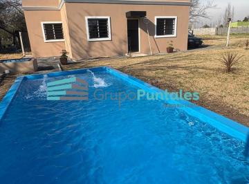 Casa · 65m² · 3 Ambientes · 1 Cochera · Casa en Cañuelas 3 Ambientes con Pileta a 100 m de La Ruta 205