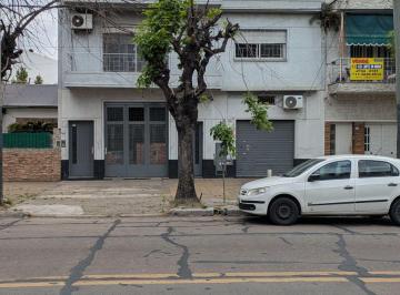 Casa de 6 ambientes, La Matanza · Casa Multifamiliar en Lomas del Mirador Sobre Av Villegas