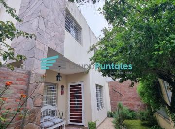 Casa · 186m² · 4 Ambientes · 1 Cochera · Casa en Venta con 3 Dorm. en Turdera Apta Crédito Muy Buen Estado