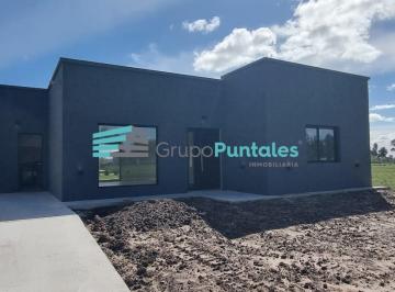 Casa · 133m² · 4 Ambientes · 2 Cocheras · Casa a Estrenar en Barrio Belleville en Canning con 3 Dorm.