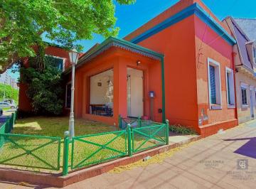 Casa · 105m² · 3 Dormitorios · 1 Cochera · Venta Casa Cochera Patio Lomas de Zamora Oeste