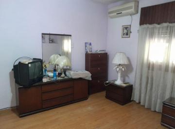Casa de 4 ambientes, Ezeiza · Excelente Propiedad Centrica Ezeiza