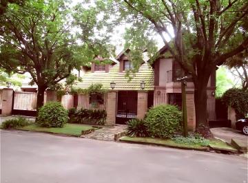 Casa · 592m² · 10 Ambientes · Casa en Venta en La Horqueta