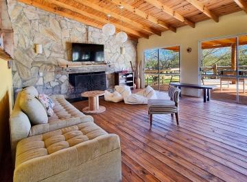 Casa · 681m² · 15 Ambientes · 10 Cocheras · Cabañas en Venta Villa General Belgrano Calamuchita Córdoba