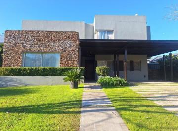 Casa de 6 ambientes, Pilar · Alquiler Temporario - Segunda Quincena de Enero en Champagnat, Estancias del Pilar