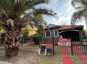 Casa de 6 ambientes, Villa Carlos Paz · Casa de 2 Dorm. y Pileta en Terreno de 496 m² en Barrio Costa Azul Sur, Carlos Paz