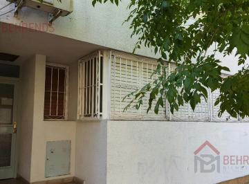 Departamento · 50m² · 6 Ambientes · P. H en Venta Calle 60 E 16 y 17 La Plata