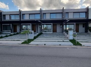 Foto · Vendo Duplex Premiun Solares de Manantiales, 3 Dorm. con Escritorio Frente a Espacio Verde