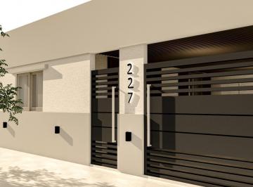 Casa · 130m² · 5 Ambientes · 1 Cochera · Casa en Venta a Estrenar en La Plata