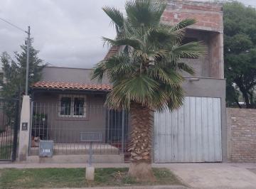 Casa de 5 ambientes, Ciudad de Mendoza · Venta Casa
