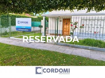 Casa · 110m² · 3 Ambientes · 2 Cocheras · Reservada! Casa en Quilmes Oeste de 3 Ambientes con Garaje Pasante