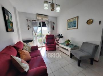 Departamento · 44m² · 3 Ambientes · Av Jujuy Al 500 - Frente 44 m² Impec Balcon V/panoramica T/sol T/externo