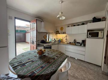 Casa · 100m² · 5 Ambientes · 1 Cochera · Casa en Palmas de Claret 2 Dor