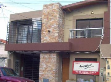 Departamento · 42m² · 2 Ambientes · 1 Cochera · Duplex en Venta en Lanus Este