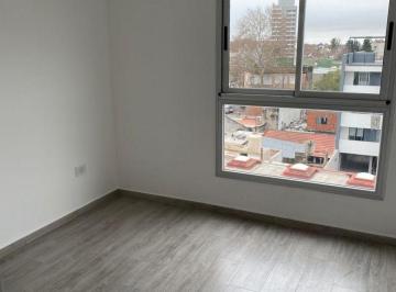 Departamento de 2 ambientes, Quilmes · Departamento de 2 Ambientes con Cochera a Estrenar