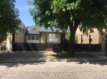 Casa de 3 ambientes, Ezeiza · 25 de Mayo 238 Ezeiza Excelente Propiedad a La Venta